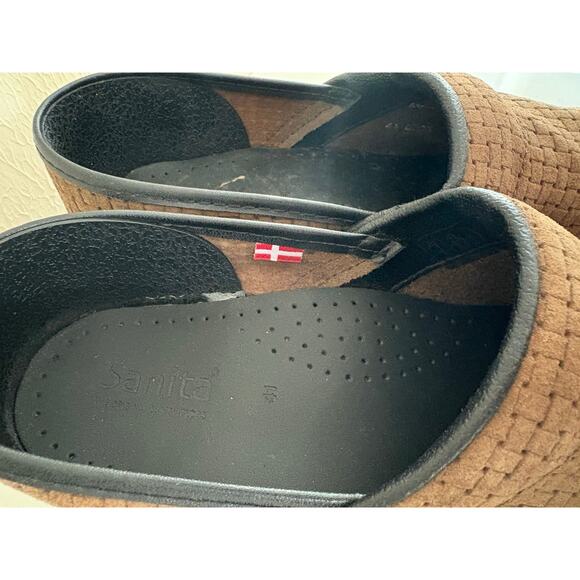 Sanita Brown Suede Clogs Size 41 EU 10 US Slip On Comfort Danish Made - Picture 3 of 6